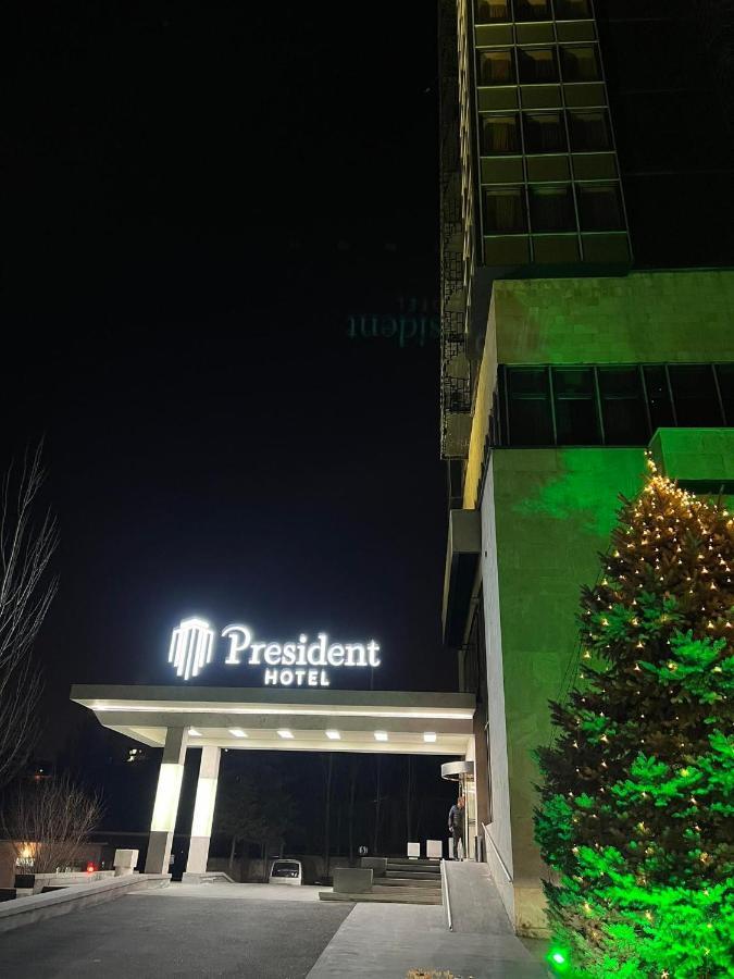 יירבאן President Hotel By Hrazdan Hotel Cjsc מראה חיצוני תמונה