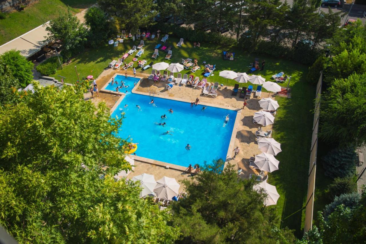 יירבאן President Hotel By Hrazdan Hotel Cjsc מראה חיצוני תמונה