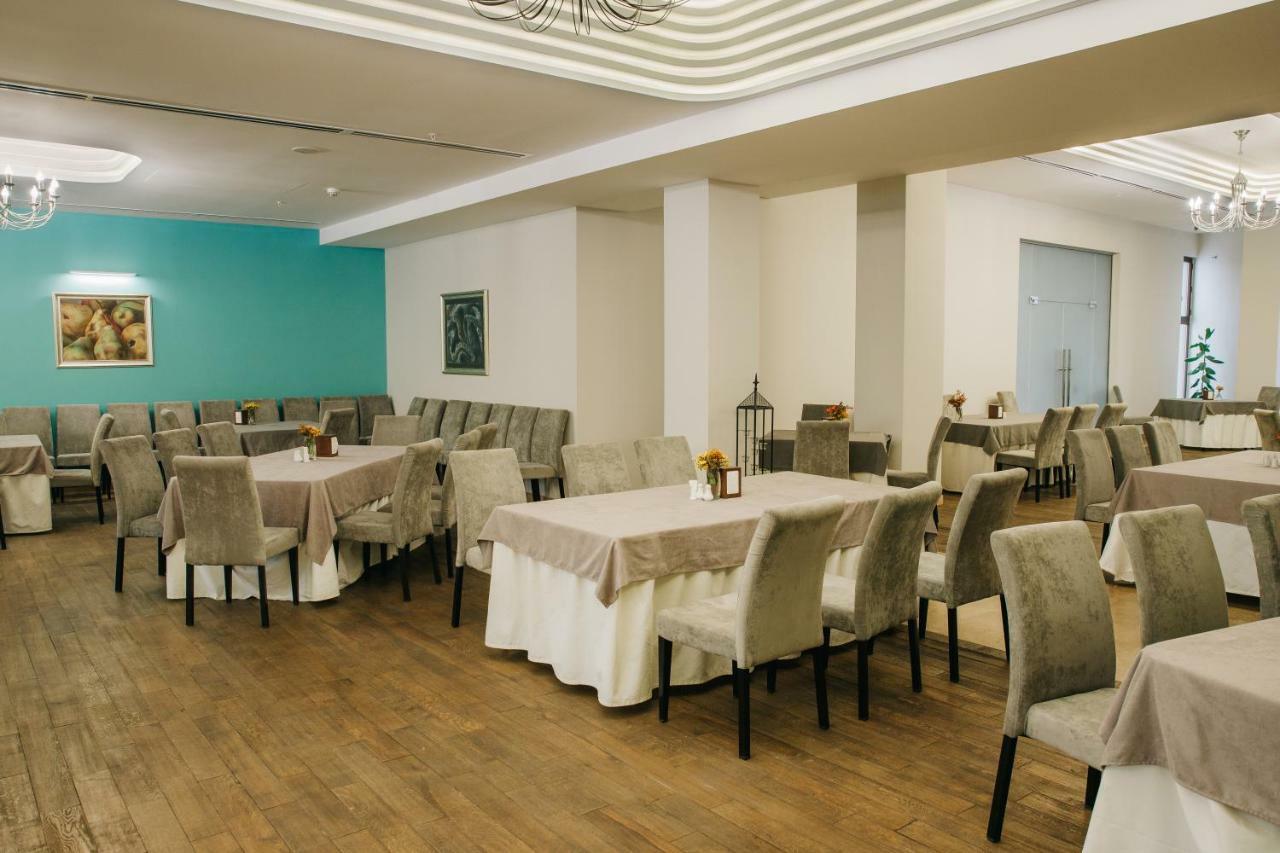 יירבאן President Hotel By Hrazdan Hotel Cjsc מראה חיצוני תמונה