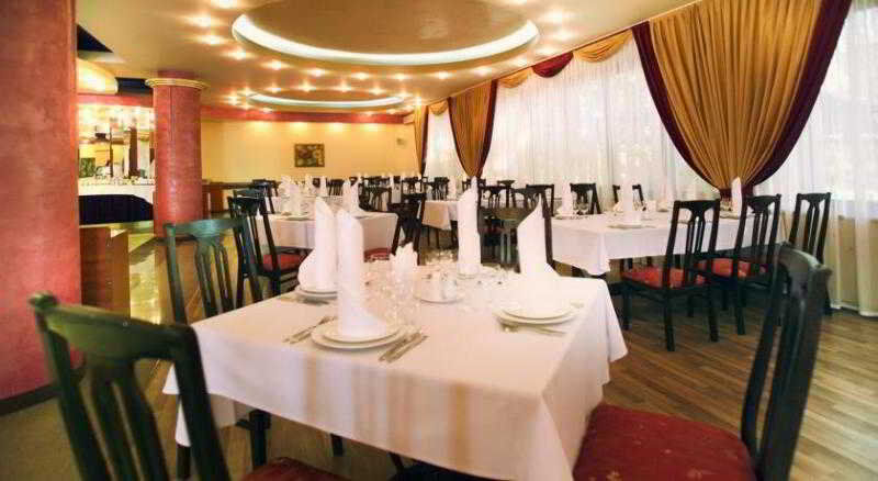 יירבאן President Hotel By Hrazdan Hotel Cjsc מראה חיצוני תמונה